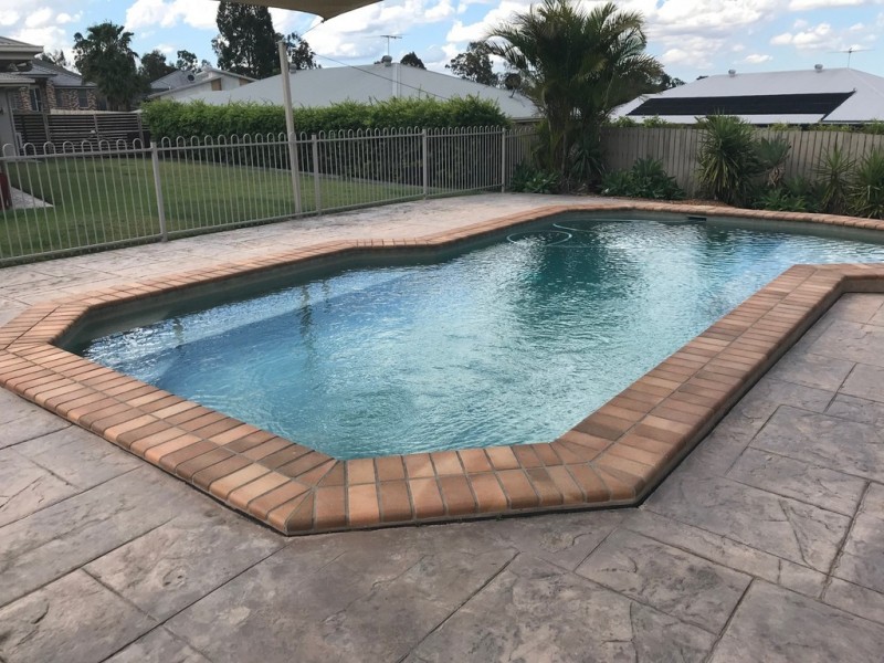 10 Harrison Grove, Deebing Heights QLD 4306