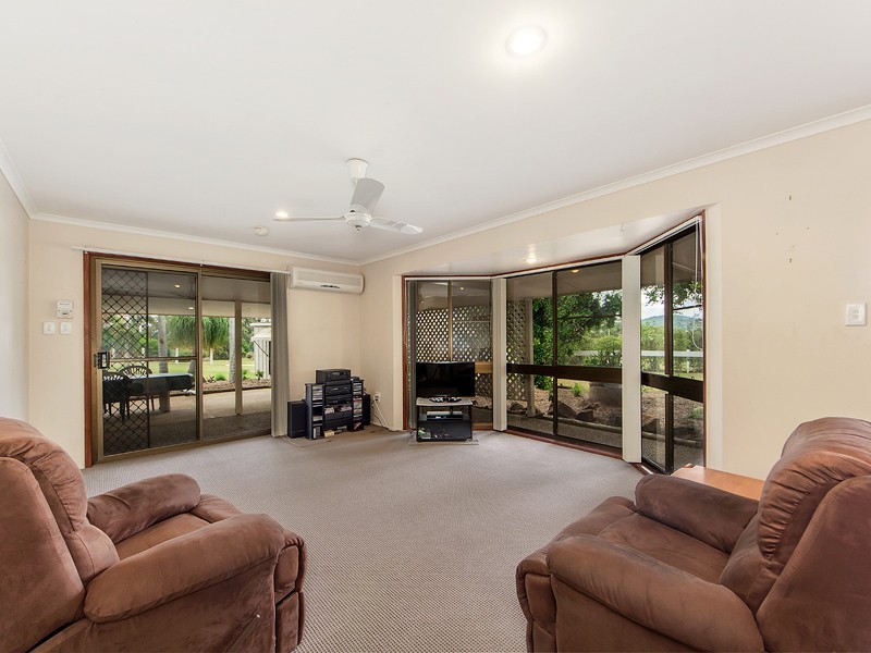 2943 Forest Hill Fernvale Rd, Lowood QLD 4311