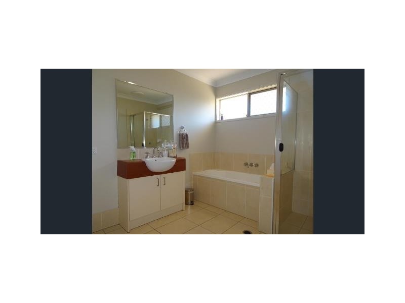 22 Bolingbroke St, Fernvale QLD 4306