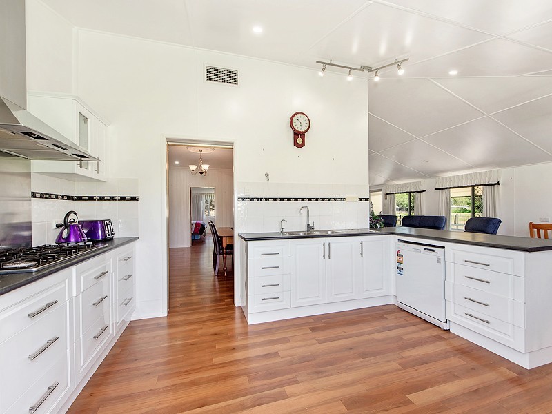 30 Gipps St, Calvert QLD 4340