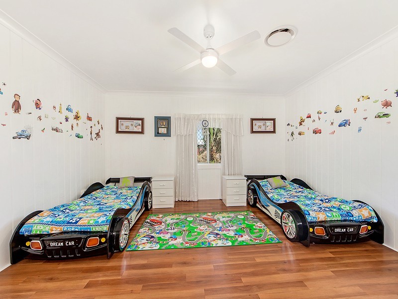 30 Gipps St, Calvert QLD 4340