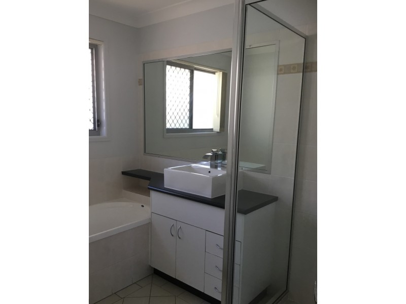 17 Lavender Street, Springfield Lakes QLD 4300