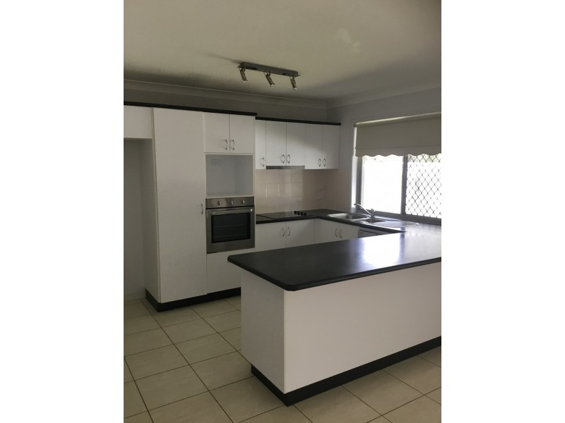17 Lavender Street, Springfield Lakes QLD 4300