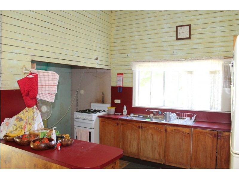 272 Bakers Rd, Grandchester QLD 4340