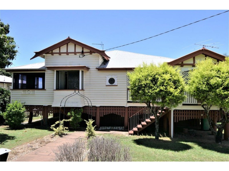 11 Michel Street, Lowood QLD 4311