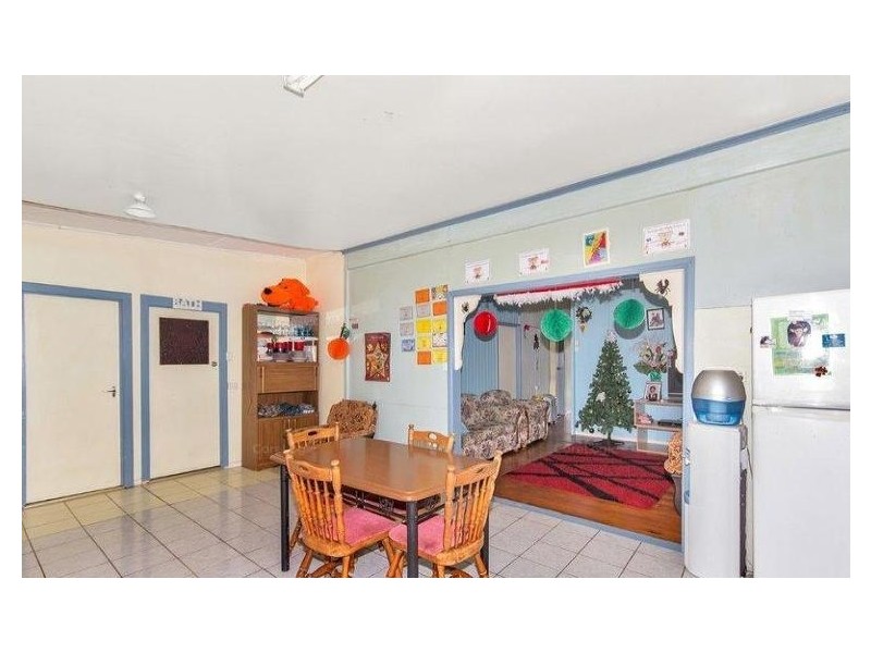 69 Brisbane Road, Bundamba QLD 4304