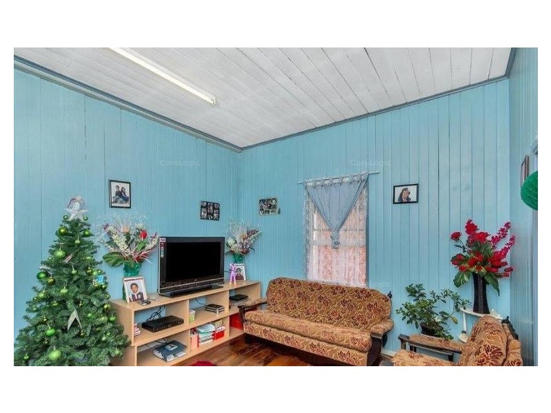 69 Brisbane Road, Bundamba QLD 4304