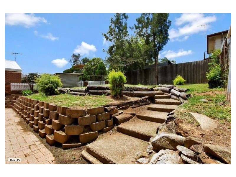 69 Brisbane Road, Bundamba QLD 4304