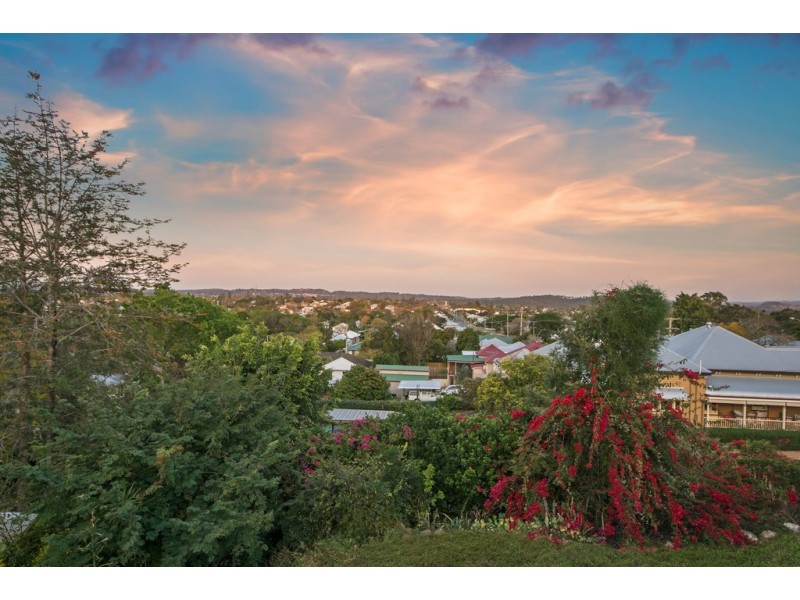 62B Chermside Road, Newtown QLD 4305