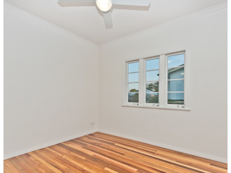 62B Chermside Road, Newtown QLD 4305