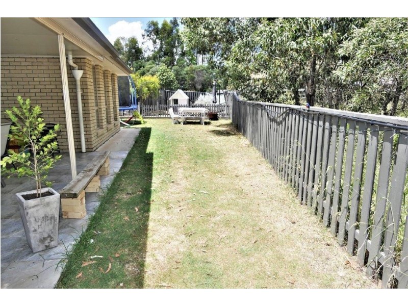 16 Brightwood Place, Fernvale QLD 4306