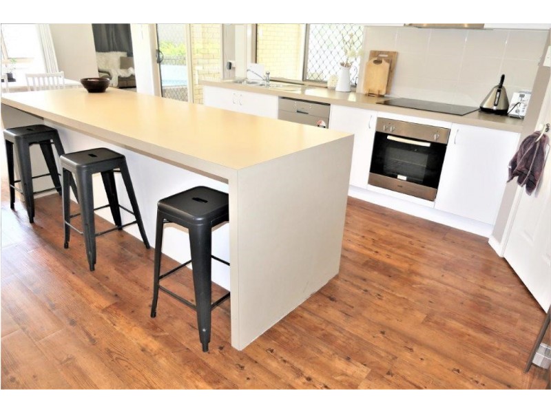 16 Brightwood Place, Fernvale QLD 4306