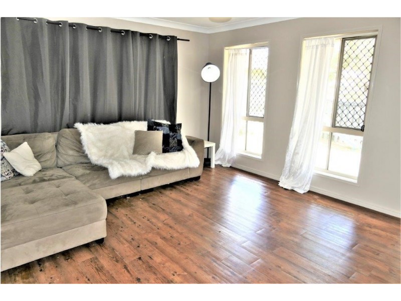 16 Brightwood Place, Fernvale QLD 4306