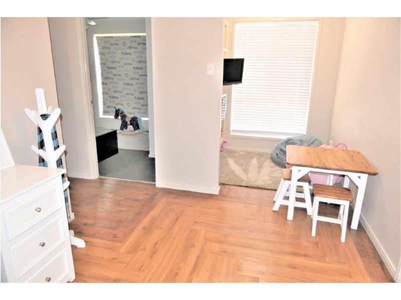 16 Brightwood Place, Fernvale QLD 4306