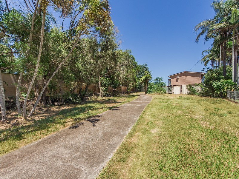 7 Roma St, North Booval QLD 4304