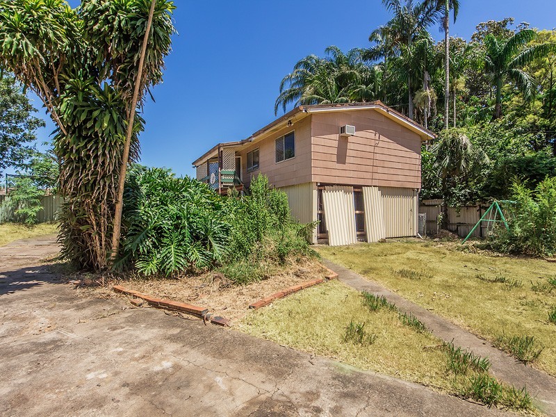 7 Roma St, North Booval QLD 4304