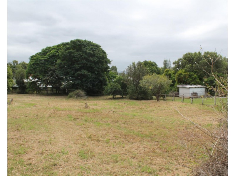 4 Green Street, Ebbw Vale QLD 4304