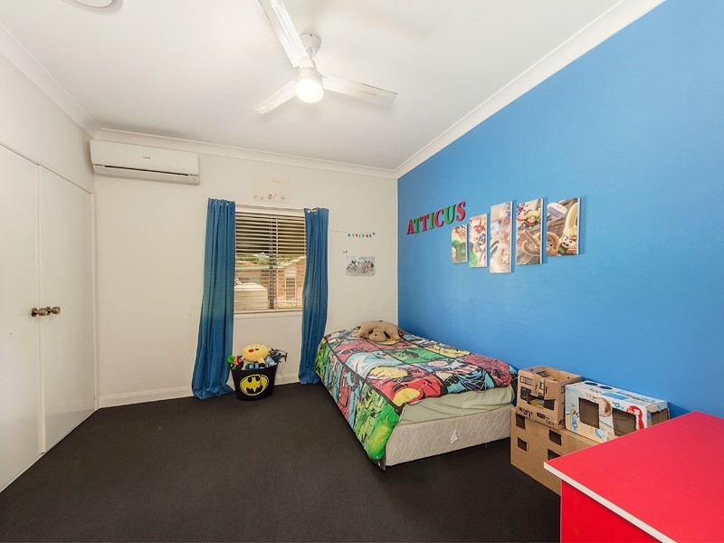 1 Honeysuckle Ct, Walloon QLD 4306