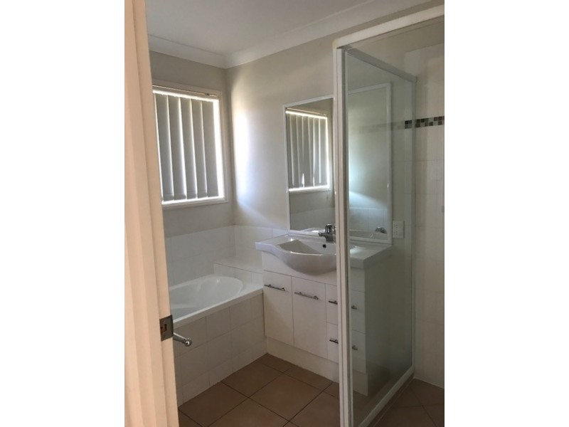 28 Bosswood Court, Yamanto QLD 4305