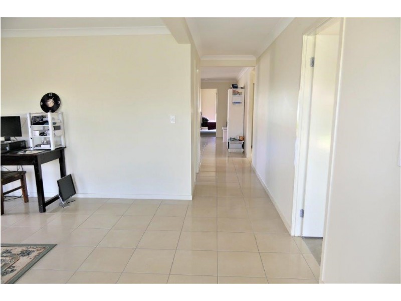 32/12 Walnut Crescent, Lowood QLD 4311