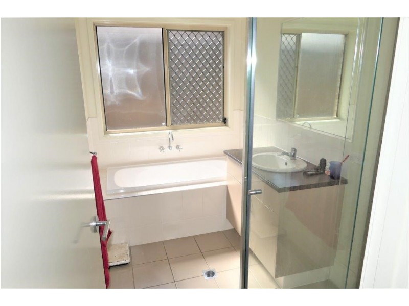 32/12 Walnut Crescent, Lowood QLD 4311