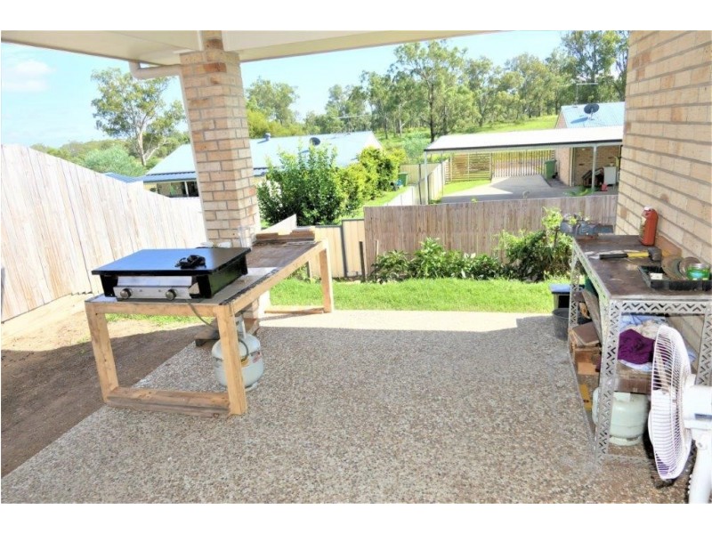 32/12 Walnut Crescent, Lowood QLD 4311