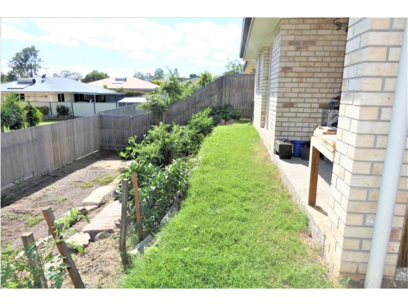 32/12 Walnut Crescent, Lowood QLD 4311