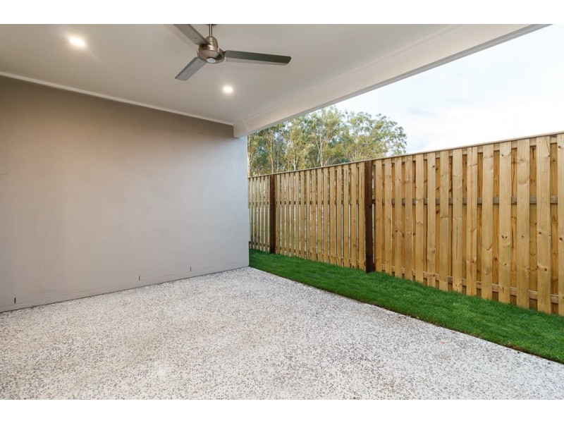 14 John st, Walloon QLD 4306