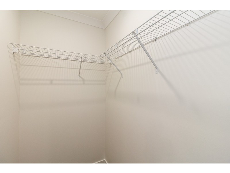 14 John st, Walloon QLD 4306