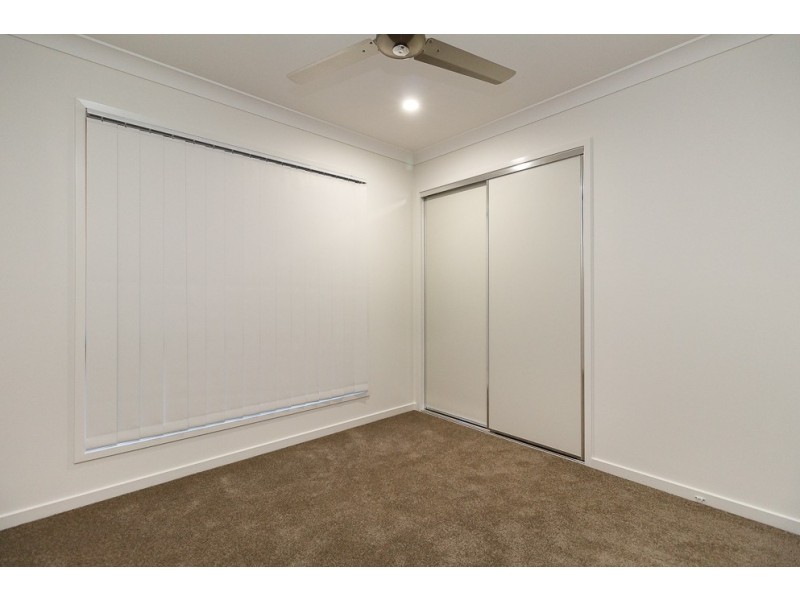 14 John st, Walloon QLD 4306