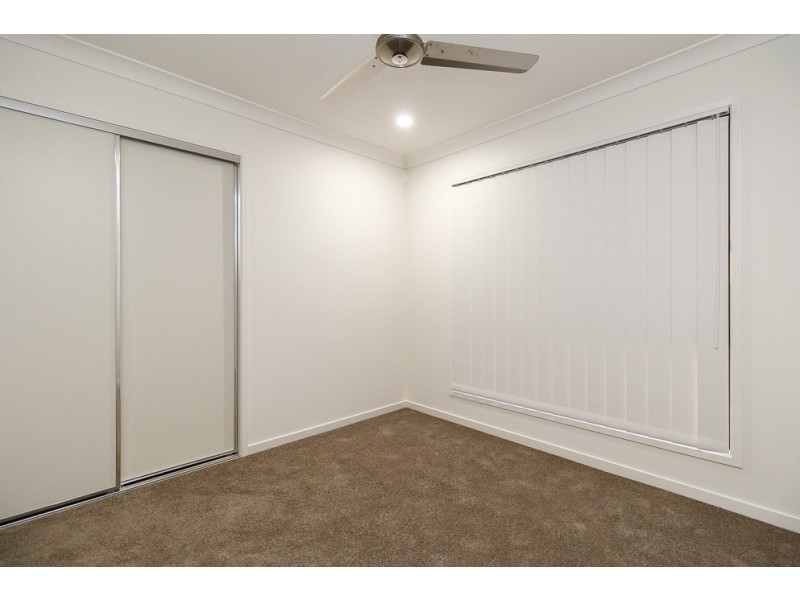 14 John st, Walloon QLD 4306