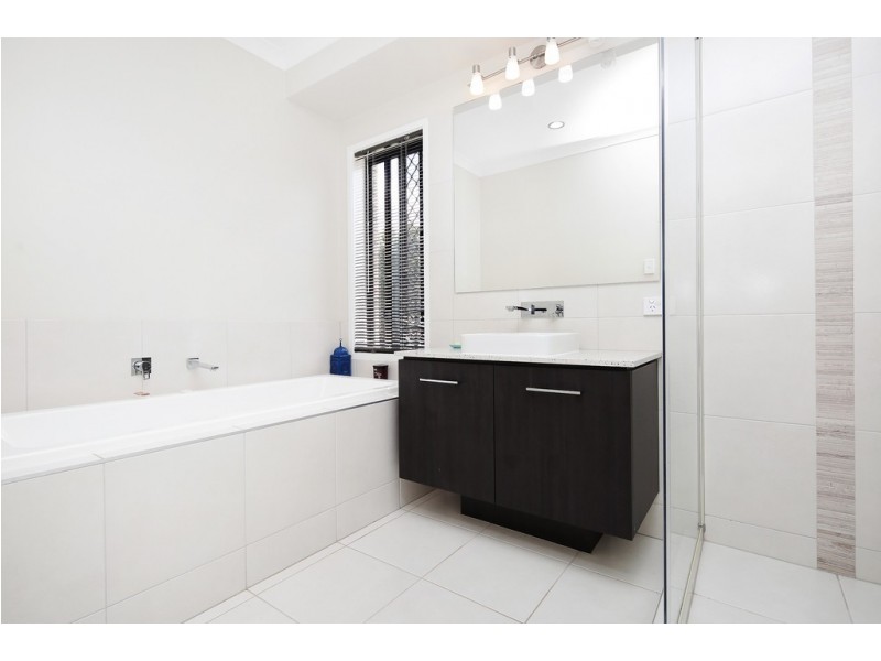 22 Robyn Terrace, Fernvale QLD 4306