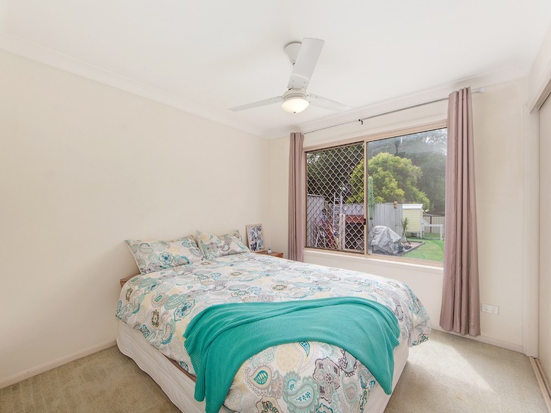 25 Bell St, Walloon QLD 4306