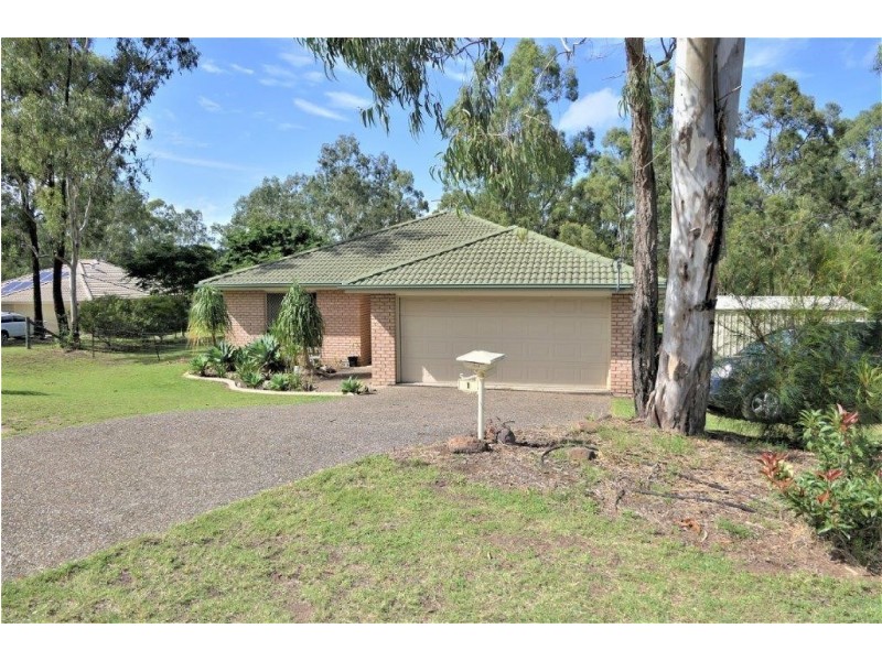 1 Riveroak Court, Lowood QLD 4311