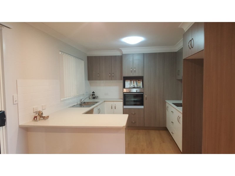 36A Frederick St, Newtown QLD 4305
