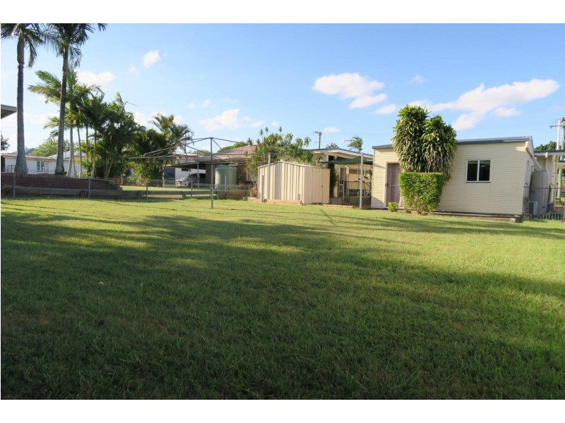 11 Gomer St, Booval QLD 4304