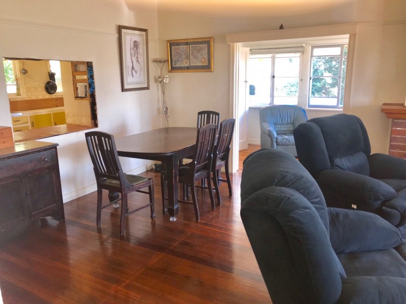 2 Ellen St, Lowood QLD 4311