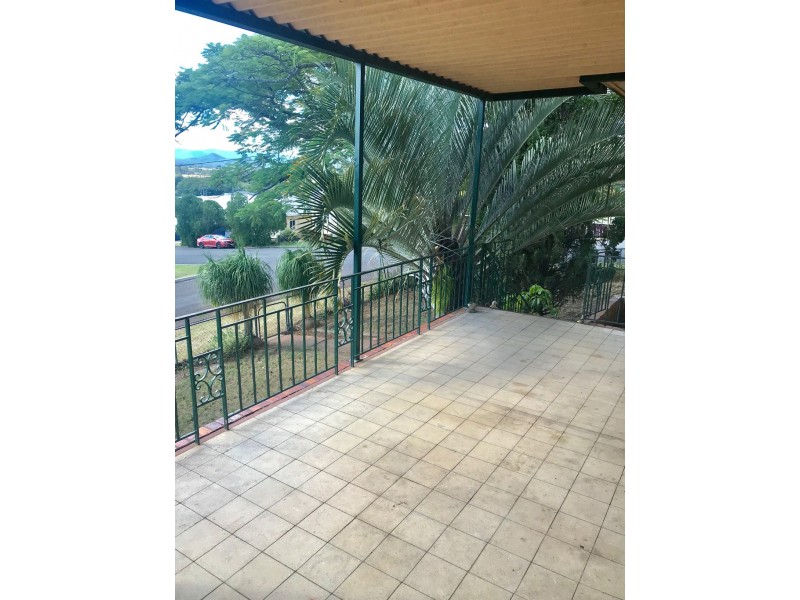 2 Ellen St, Lowood QLD 4311