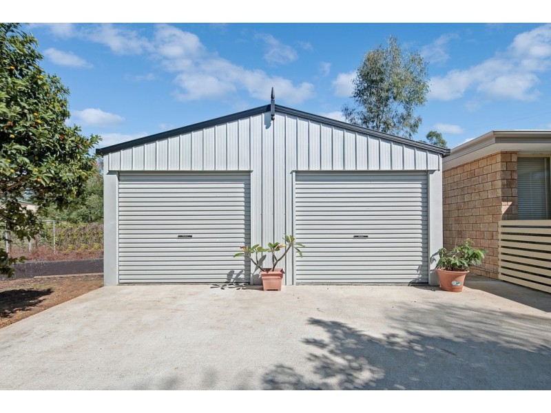 4 Daintree Crt, Fernvale QLD 4306