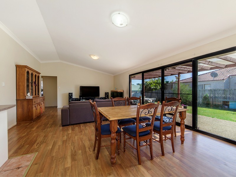 39 Rockman Drive, Raceview QLD 4305