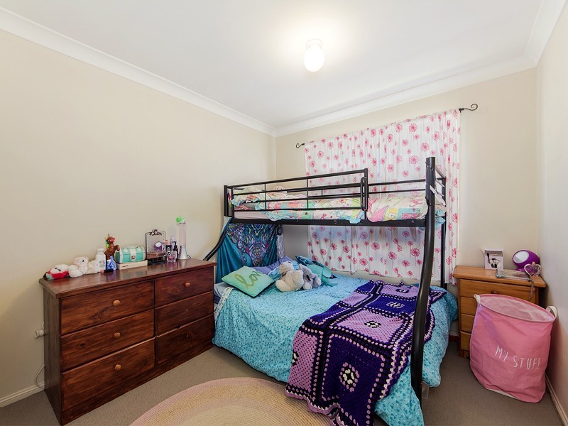 39 Rockman Drive, Raceview QLD 4305