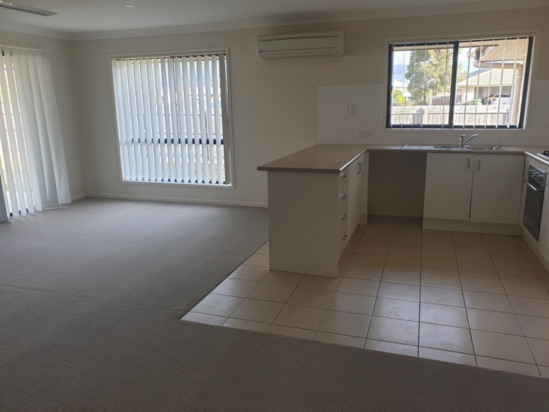23 McInnes St, Lowood QLD 4311