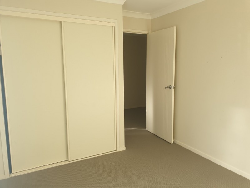 23 McInnes St, Lowood QLD 4311