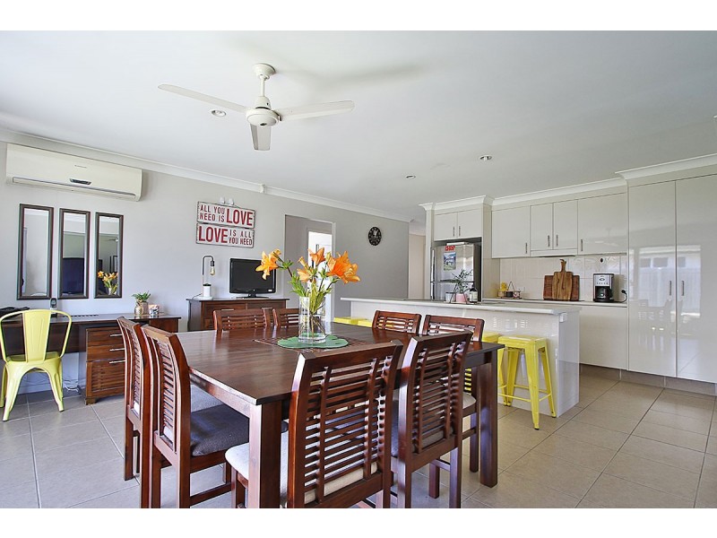 96 Reif St, Flinders View QLD 4305