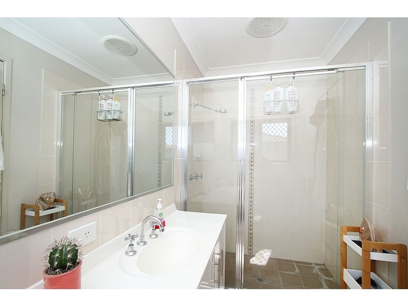 96 Reif St, Flinders View QLD 4305