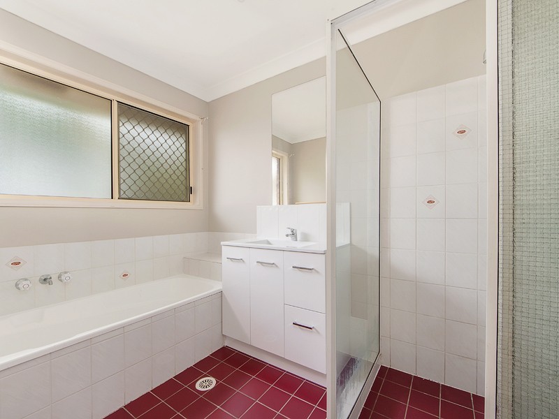 51 Bernadette Cresc, Rosewood QLD 4340