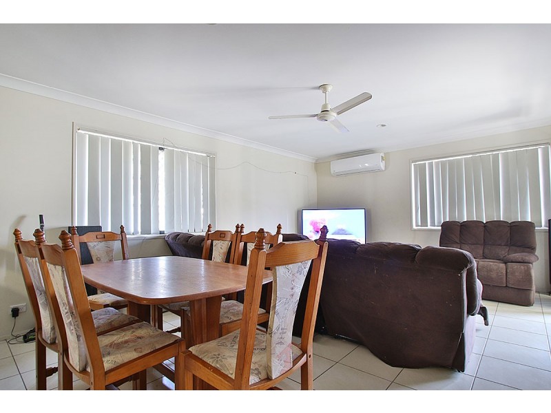 44 B Shanahan Pde, Redbank Plains QLD 4301