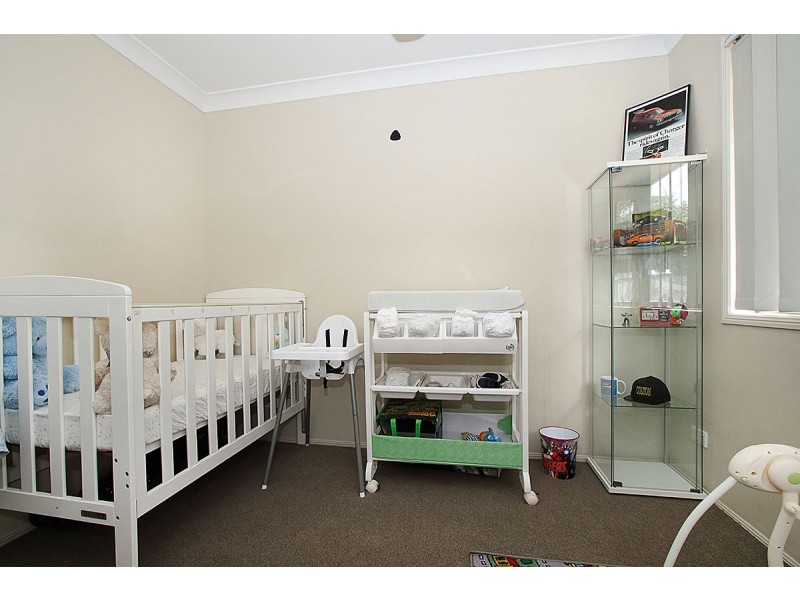 44 B Shanahan Pde, Redbank Plains QLD 4301