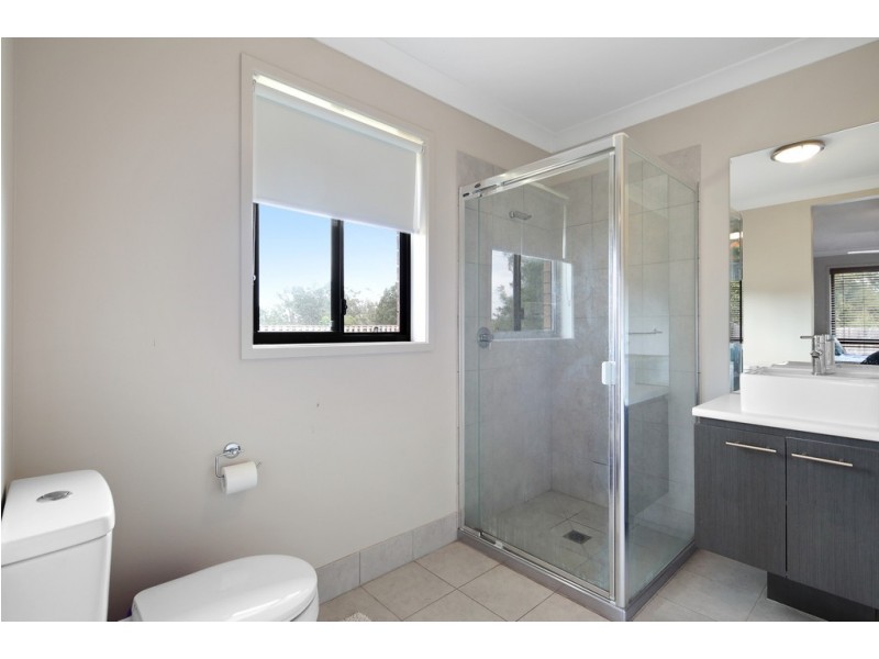 20 Cottonwood Crescent, Fernvale QLD 4306