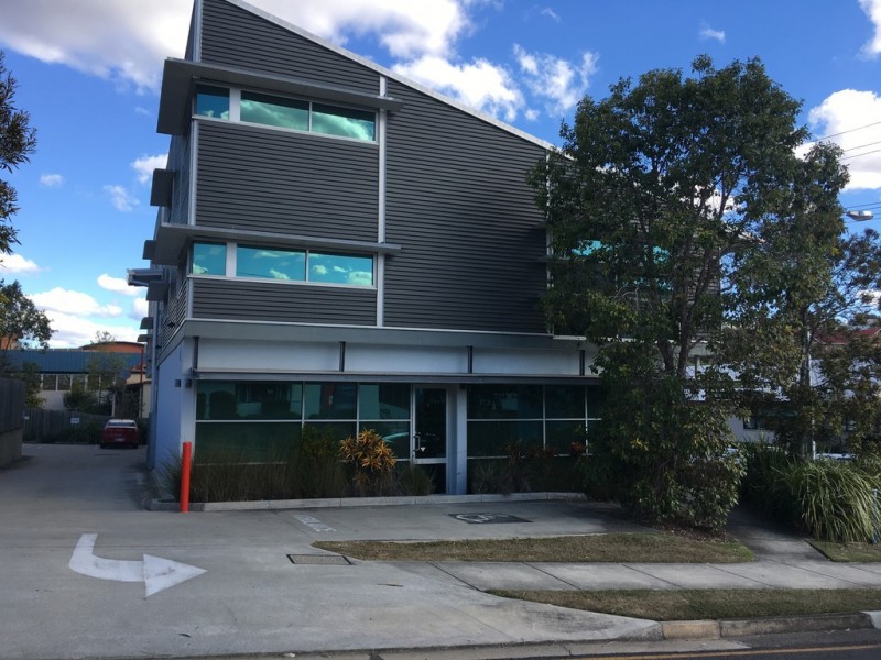 8 Gordon st, Ipswich QLD 4305